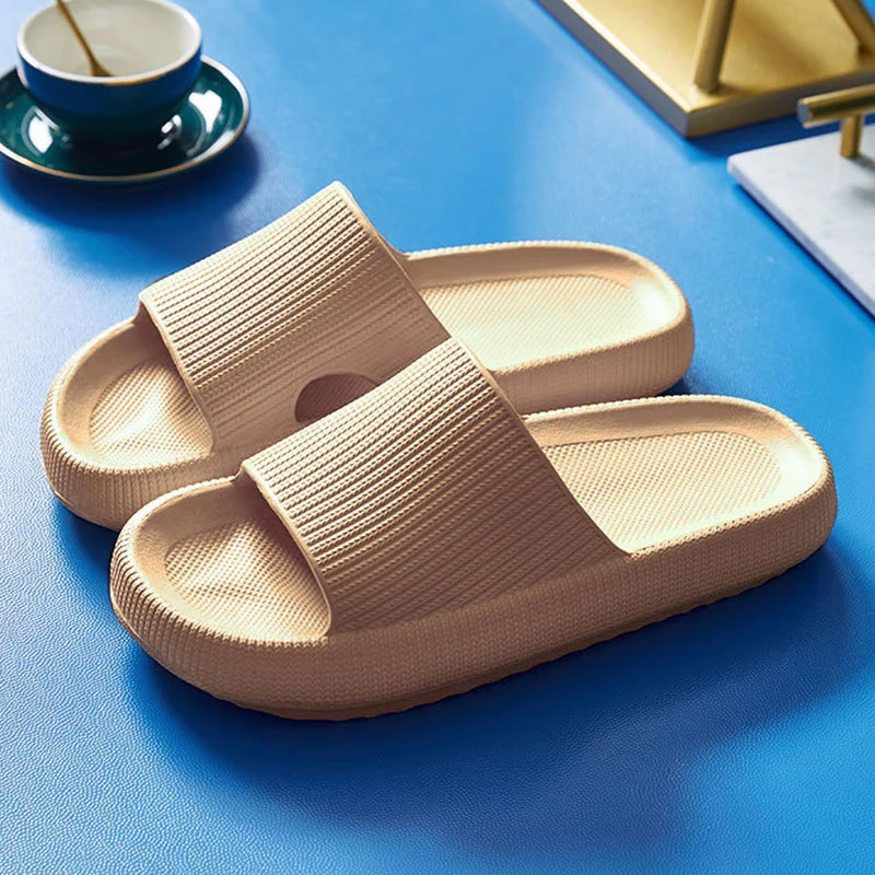 Women's chunky platform flip-flops, cloud style