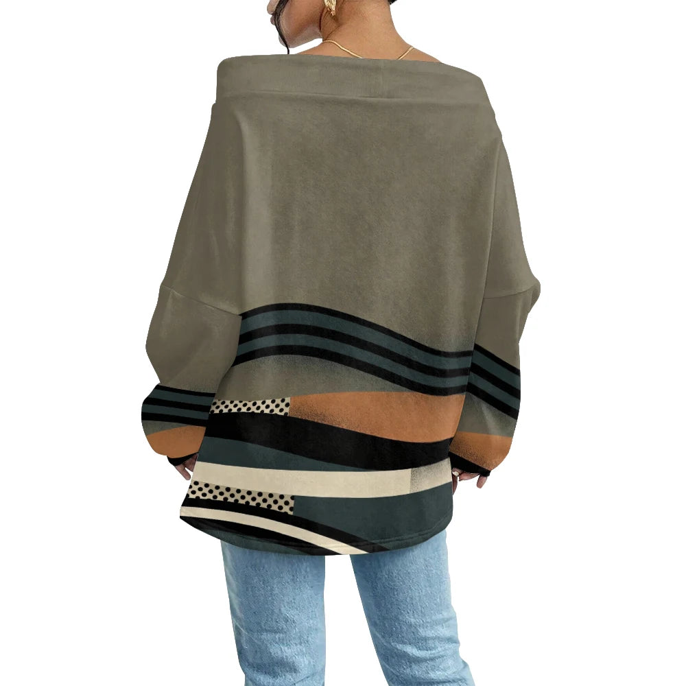 Modern women's blouse with off-the-shoulder design, printed and adjustable.