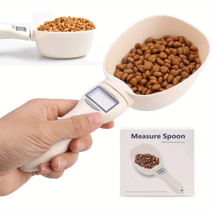 Digital kitchen scale with measuring spoon