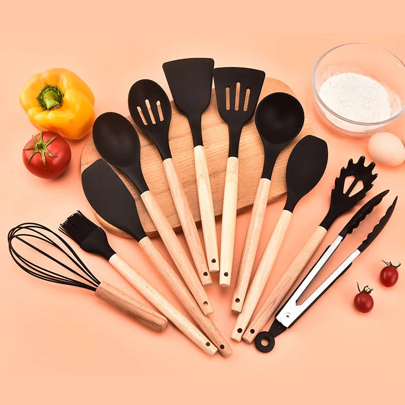 Set of 12 non-stick silicone kitchen utensils